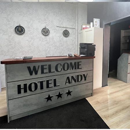 Hotel Andy Boekarest Buitenkant foto
